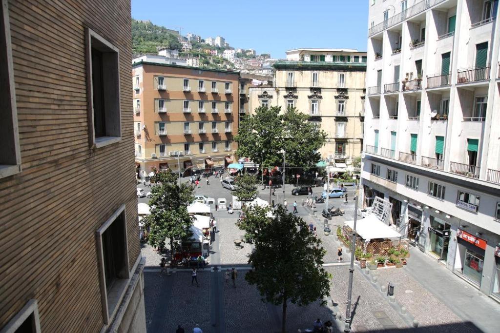 Boutique Hotel Piazza Carita Napels Buitenkant foto