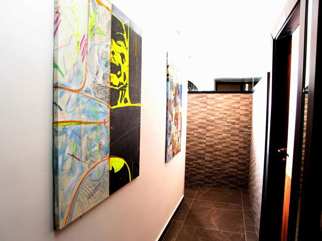 Boutique Hotel Piazza Carita Napels Buitenkant foto